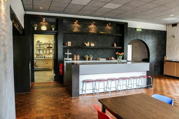 Proost in je eigen privé bar in Drenthe, Dwingeloo