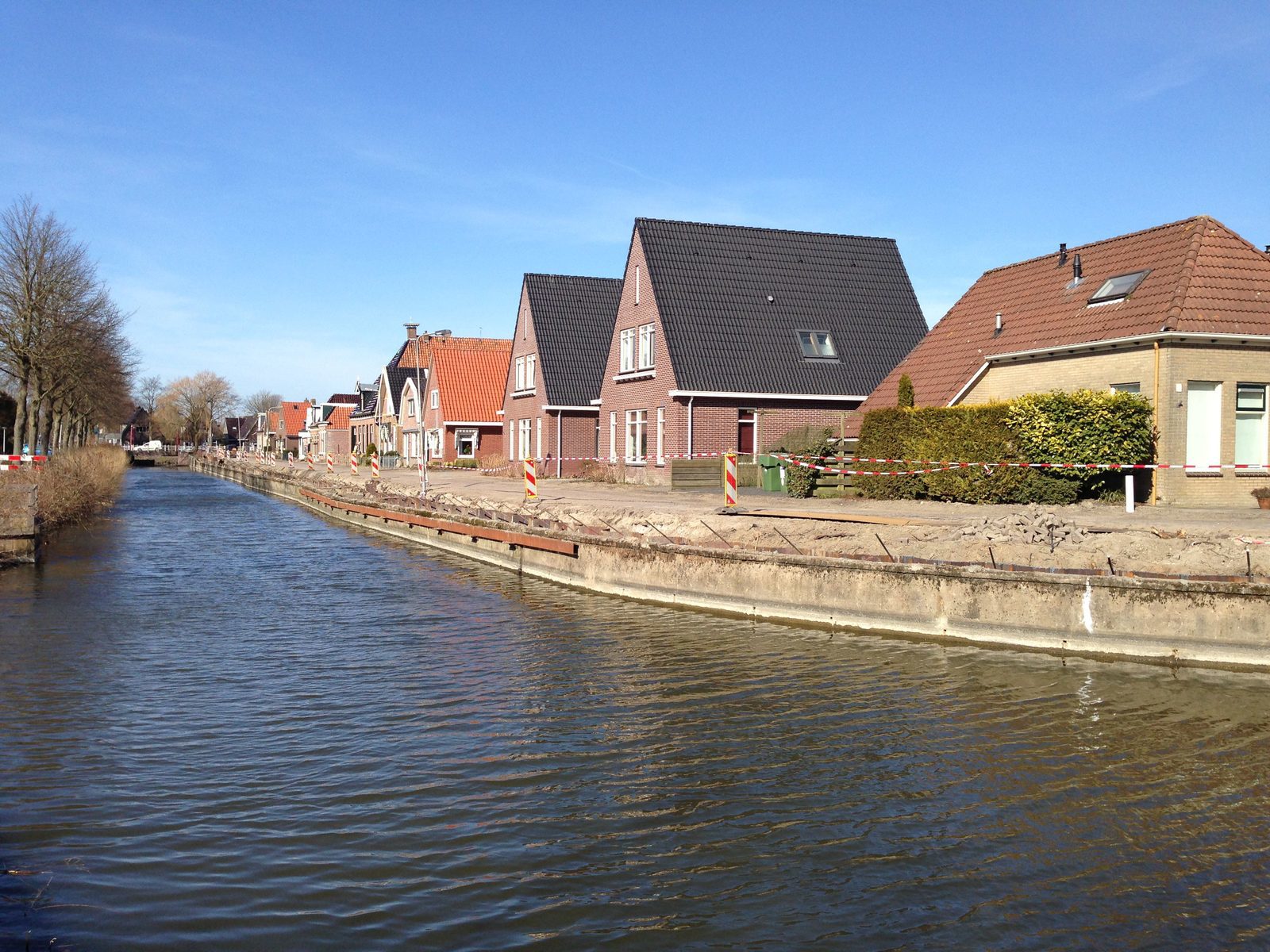 in Sint annaparochie GROEPEN.NL